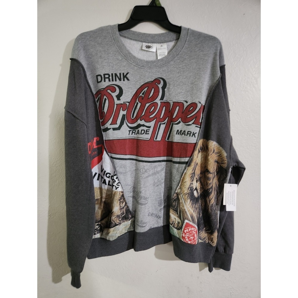 Dr Pepper Fleece Logo Graphic Crewneck Pullover Sweatshirt Men's XL Gray - NWT